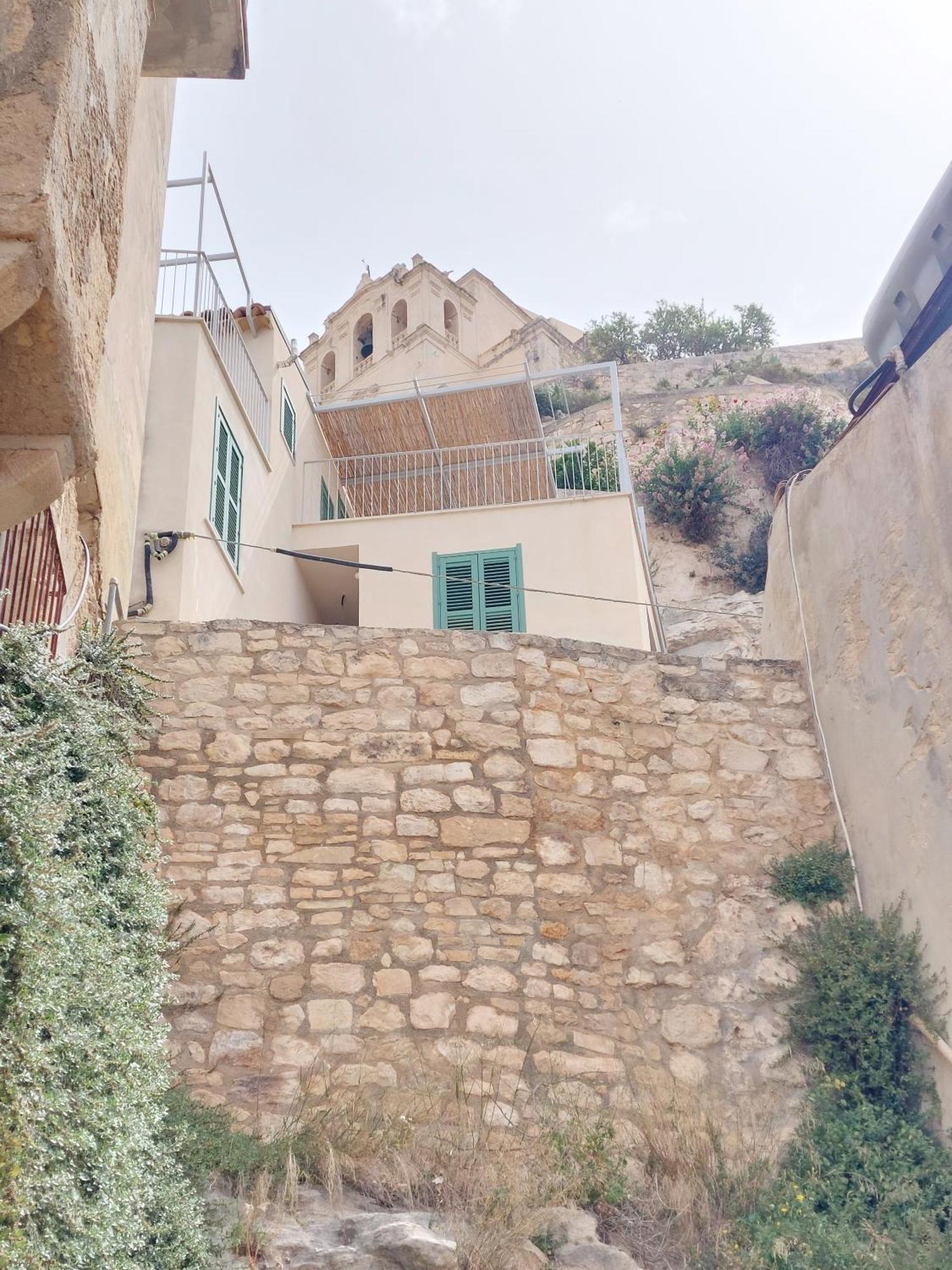 Domus Sicilie *